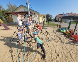 zdjęcia powrotu dzieci do przedszkola