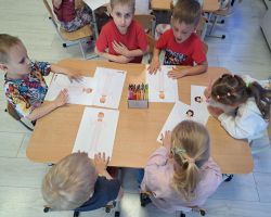 dzieci poznają zasady bhp