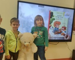 dzieci podczas obchodów światowego dnia zdrowia