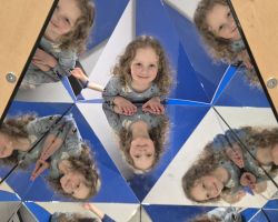 dzieci podczas wycieczki do Centrum Nowoczesności Młyn Wiedzy w Toruniu