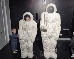 dzieci podczas wycieczki do Centrum Nowoczesności Młyn Wiedzy w Toruniu