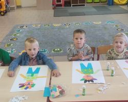 zdjęcia dzieci podczas różnch aktywności