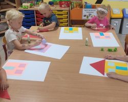 zdjęcia dzieci podczas różnch aktywności