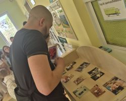 dzieci i rodzice podczas obchodów Dnia Rodziny