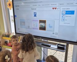 dzieci podczas obchodów dnia ziemi