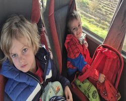 dzieci podczas warsztatów w skłudzewie