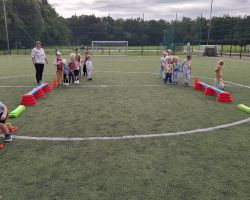 dzieci podczas obchodów Narodowego Dnia Sportu