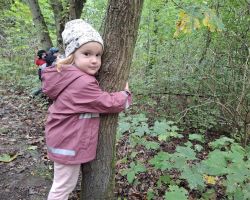 dzieci podczas różnych aktywności