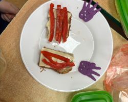 dzieci podczss matematycznego śniadania