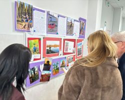 prace konkursowe "Dobrze mi tu pstryk"