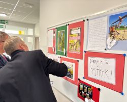 prace konkursowe "Dobrze mi tu pstryk"