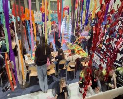 dzieci i kadra podczas WOŚP