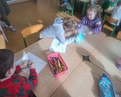 Grupa Żabki świętuje Dzień Dinozaura