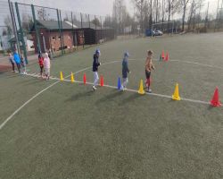 Dzieci poprzez zabawę i ćwiczenia poznają funkcjonownie mózgu