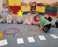 dzieci podczas zajęć o zdrowiu