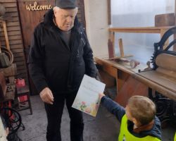zdjęcia dzieci poczas akcji szkoła pamięta