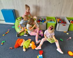 zajęcia edukacyjne w grupie krasnali
